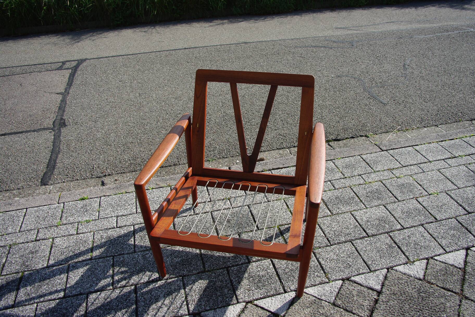 Fauteuil danois vintage en teck de john boné 1950