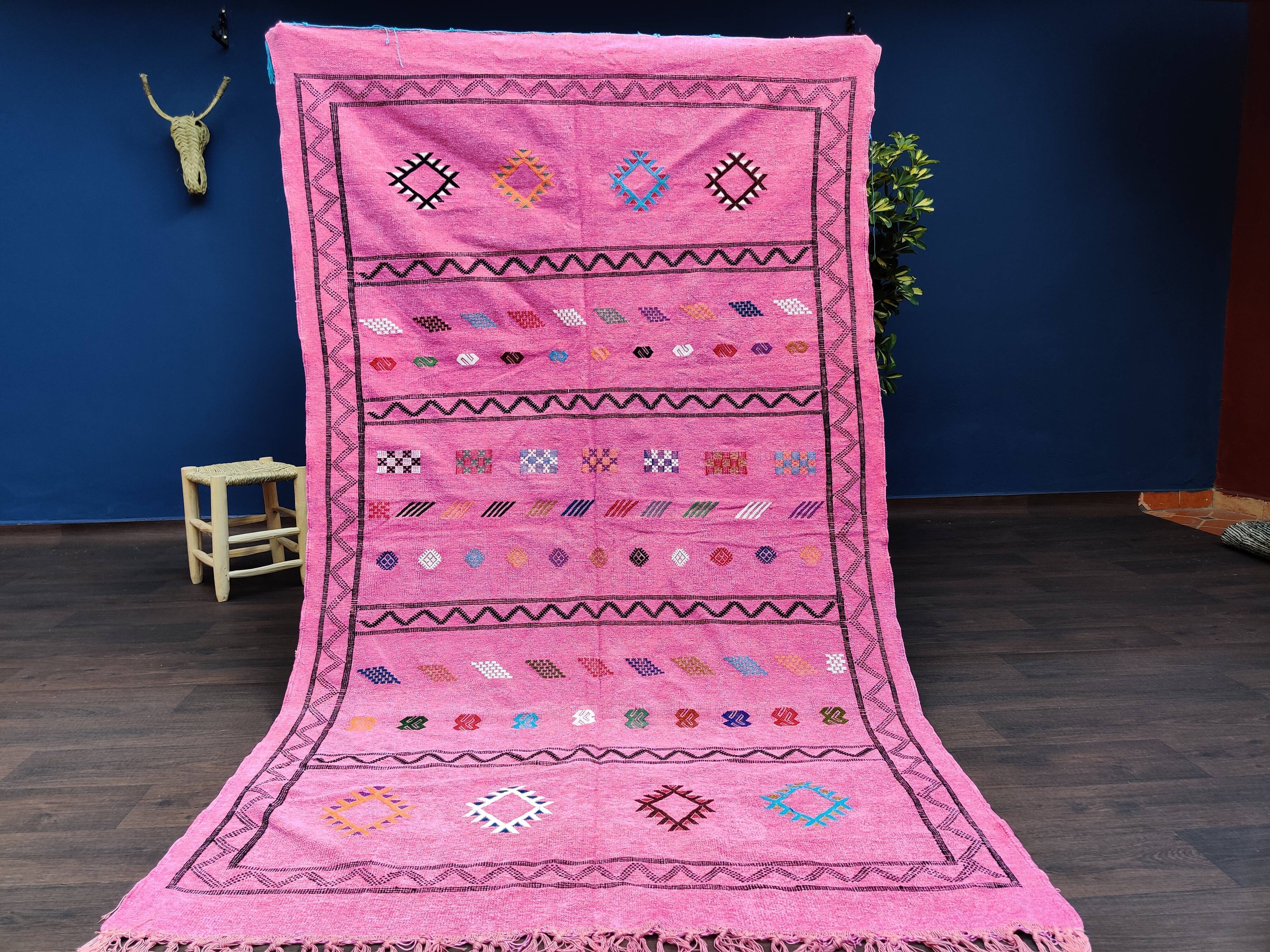 Moroccan Berber carpet handmade ethnic pink 140x245 cm