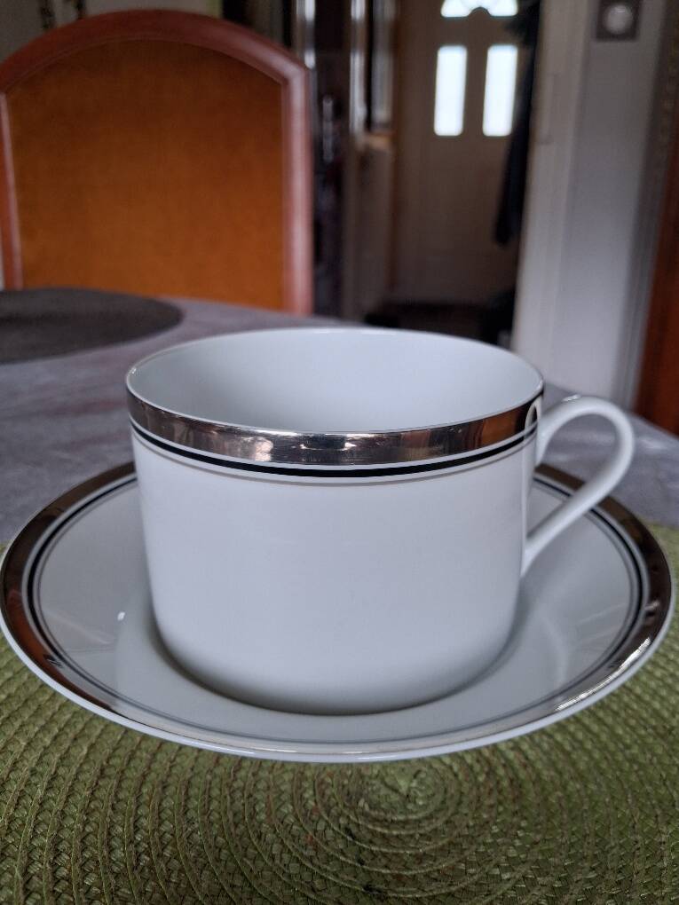 Large breakfast cup Design 1996 Ultra Platinum-silver