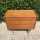 Commode vintage pieds fuseaux