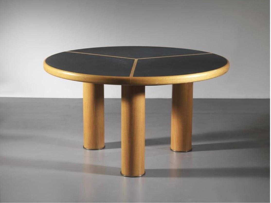 Sculptural Round Table in Wood, Brass and Dark Laminate, Italy 1970s