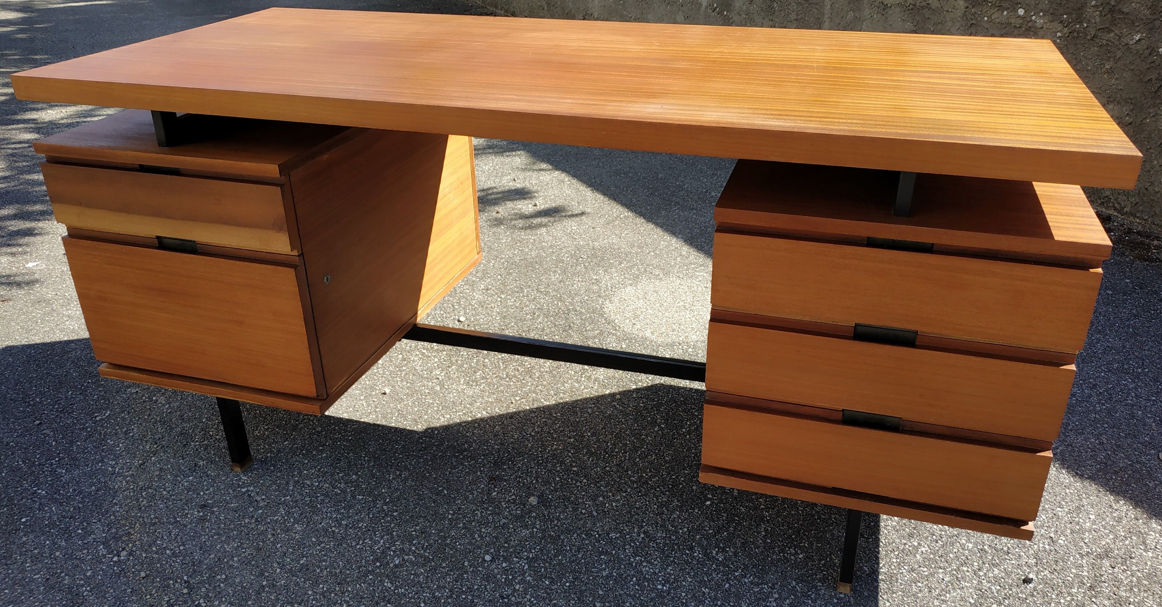 Desk by Pierre Guariche Minvielle edition 1950