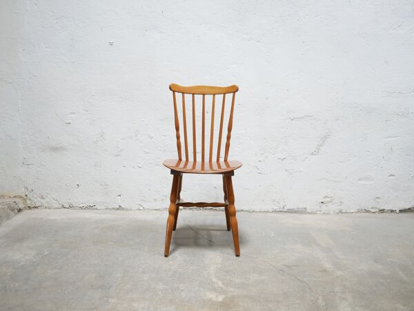 Chaise vintage Tacoma par les éditions Baumann