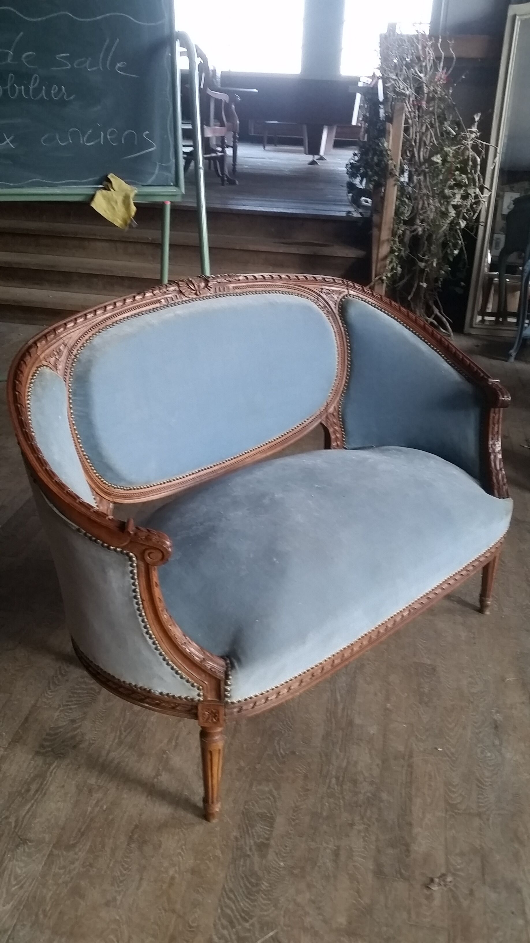 Louis XVI curved bench