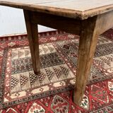 Farm table