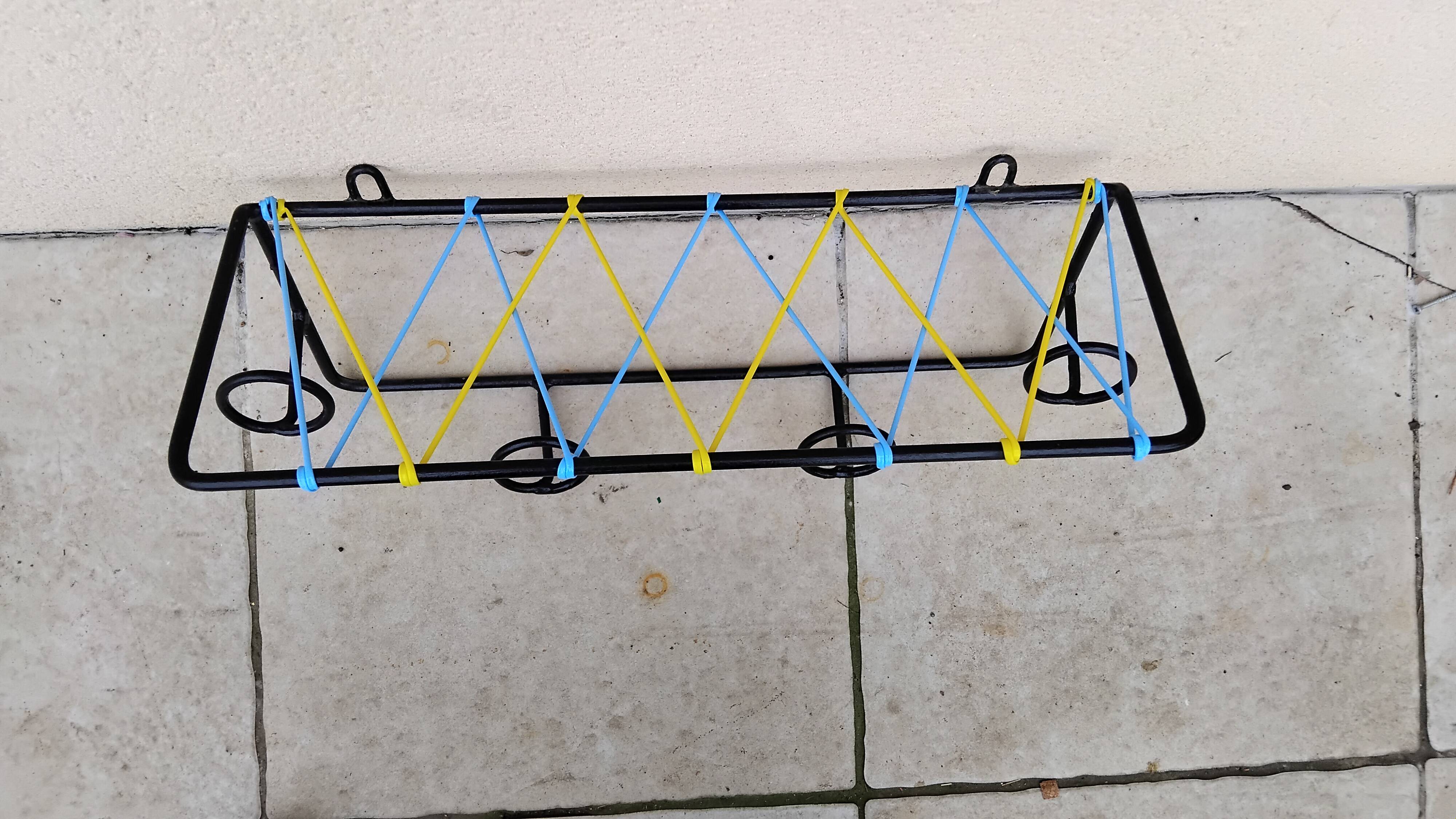 Vintage Scoubidou wall coat rack
