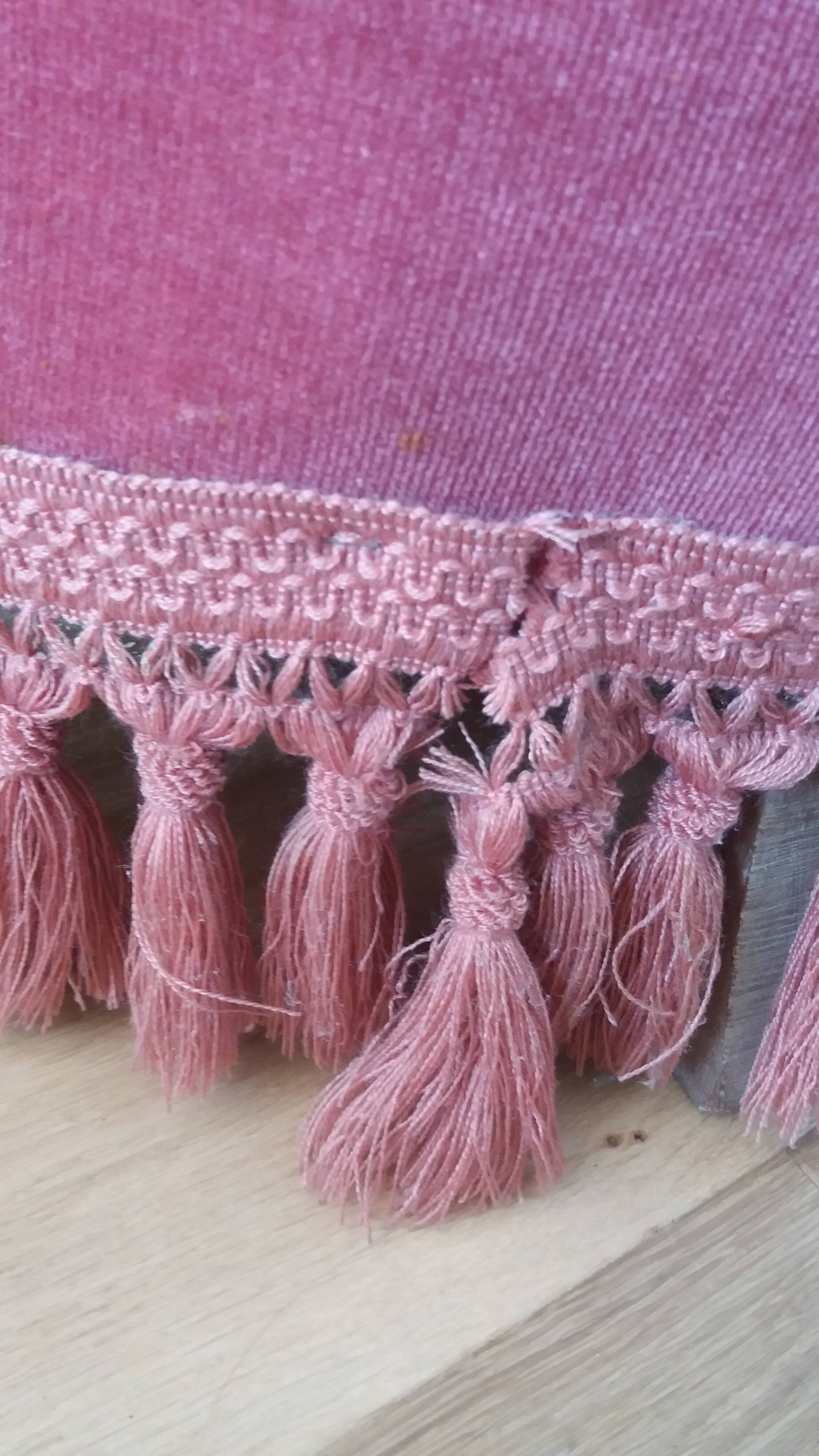 Fauteuil crapaud en velours rose