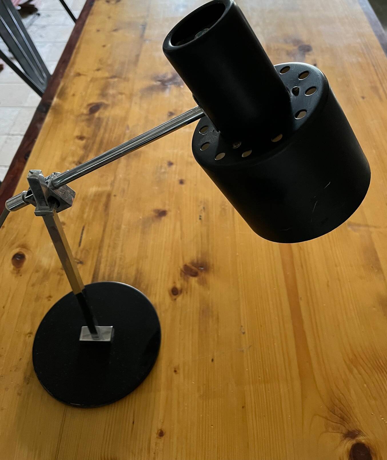 Black vintage desk lamp