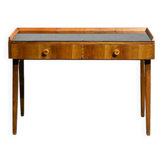 Console table by Interier Praha