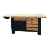 Old carpentry workbench