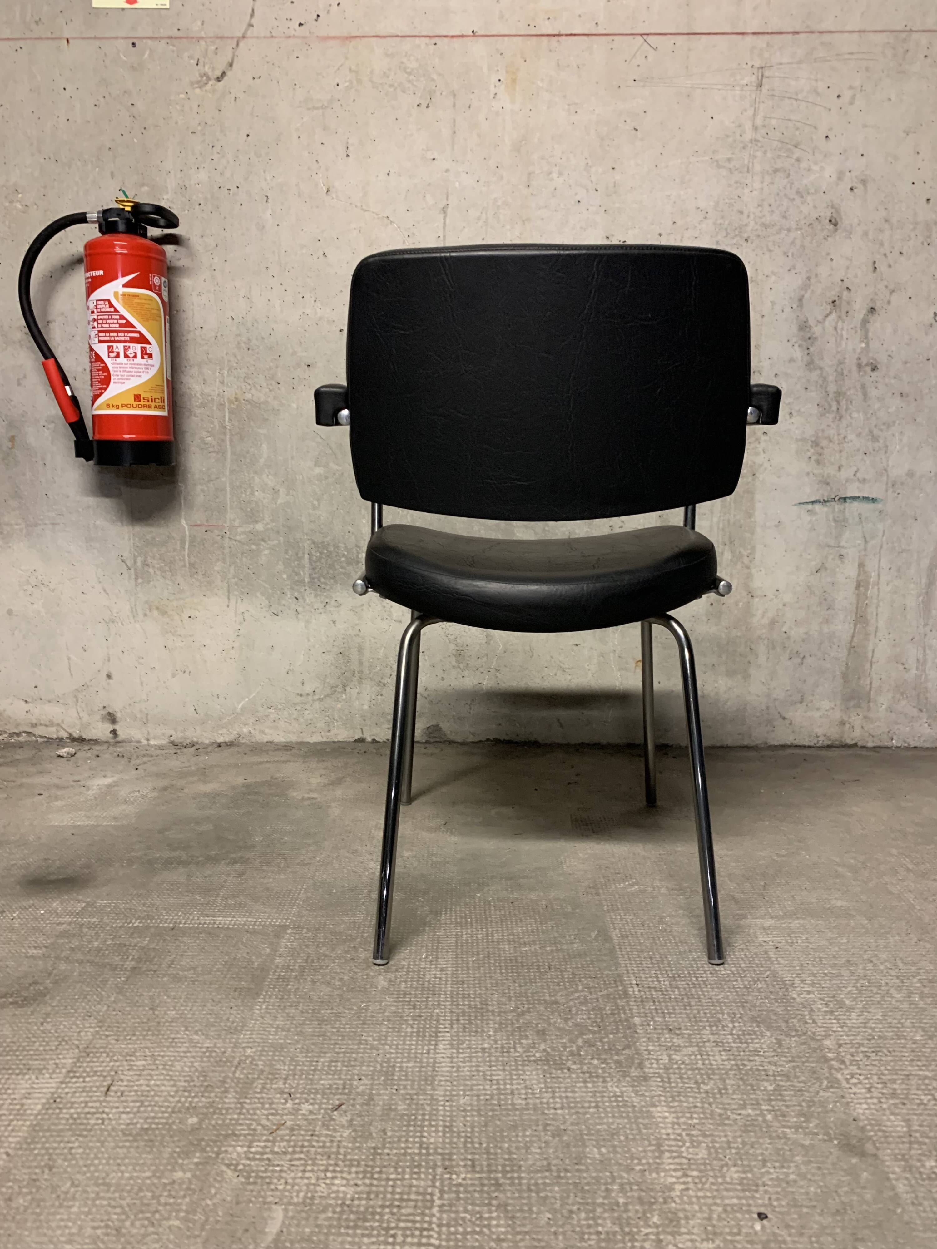 Vintage Retro Design Black Faux Leather Armchair