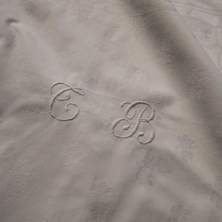 Set of 4 embroidered cotton towels MONOGRAMS TB