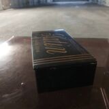 Napoleon III box, Satin cigarette paper
