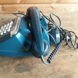 Vintage blue Bakélite old phone
