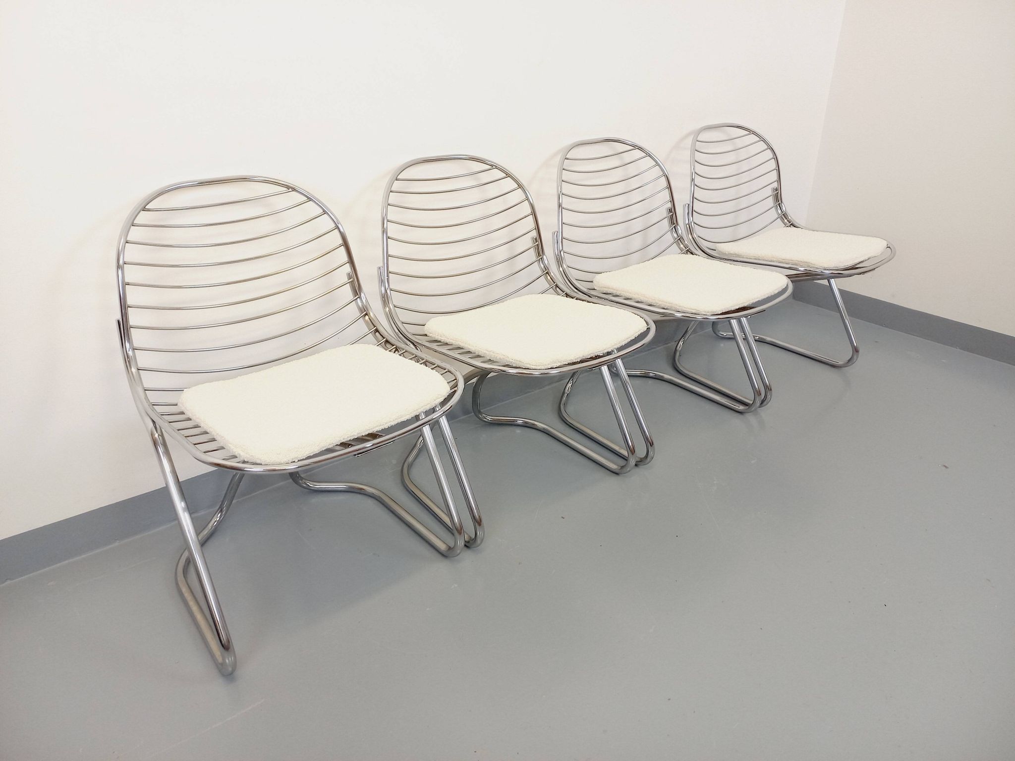 Set of 4 vintage Italian Gastone Rinaldi style chairs in chrome metal