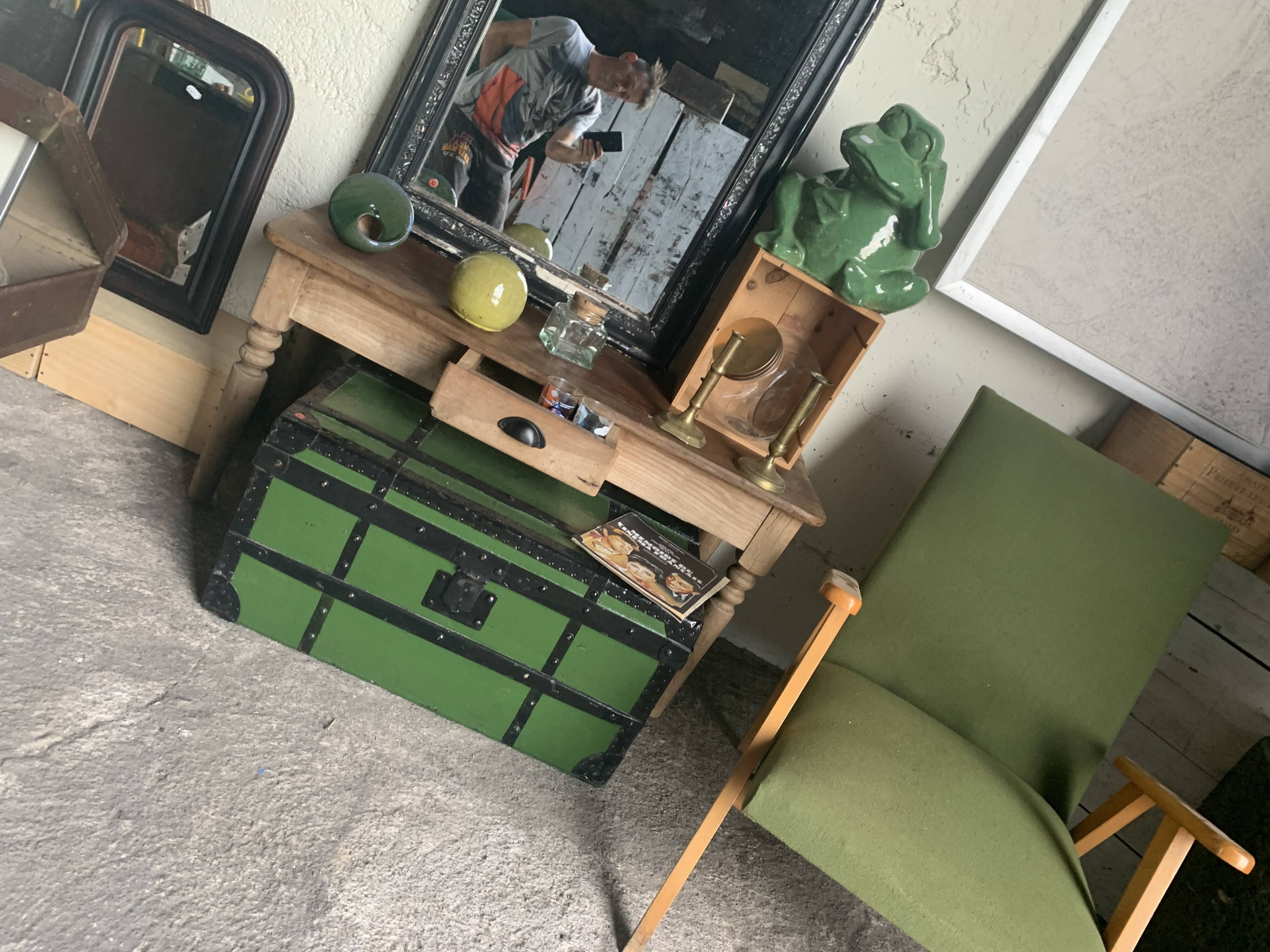 Raw bio coffee table