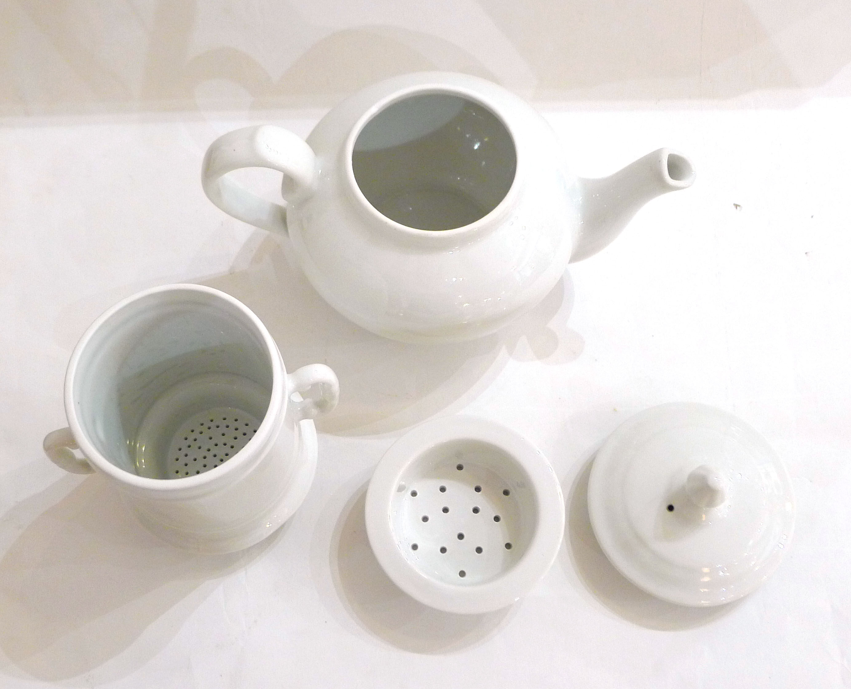 Apilco porcelain coffee maker with filter and Infuser