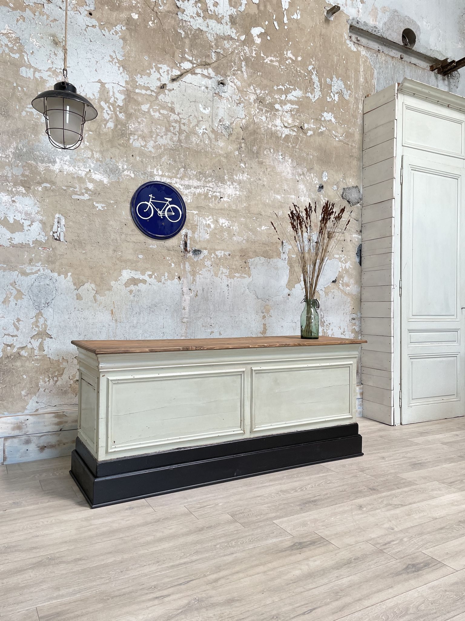 Bank counter furniture in patinated wood, circa 1900
