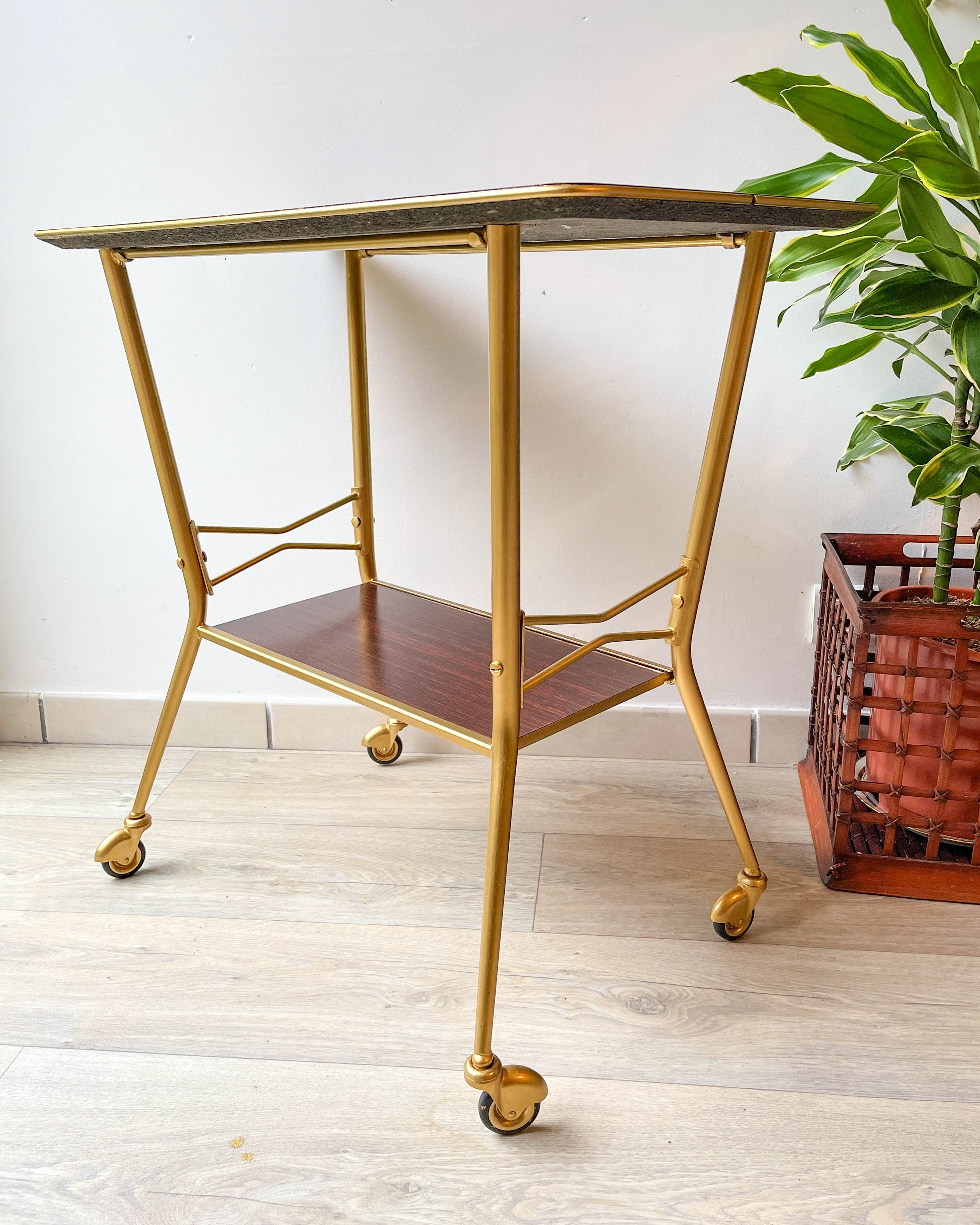 Vintage 60s trolley in revamped formica
