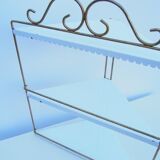 Corner shelf