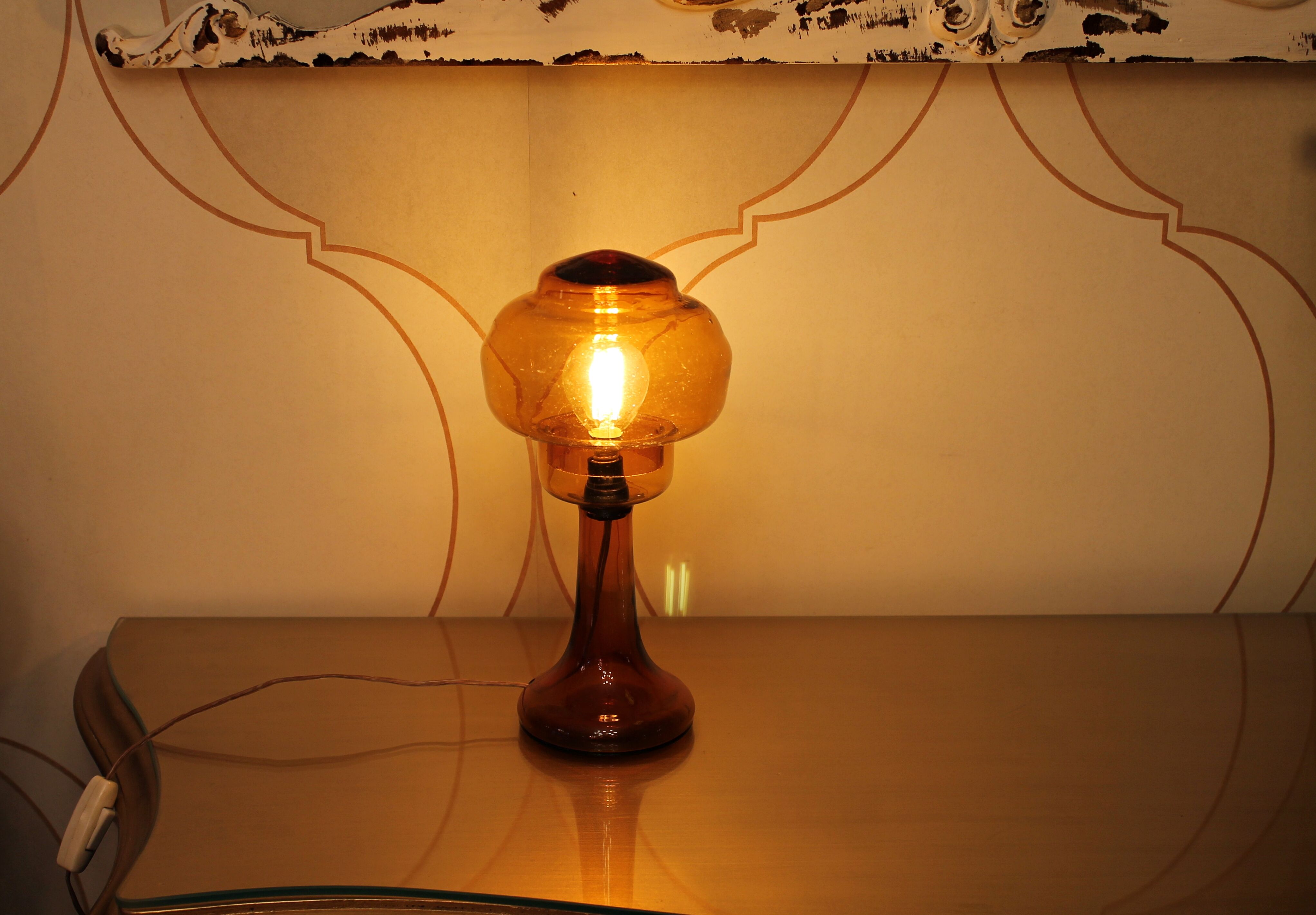 Art-Deco blown glass lamp