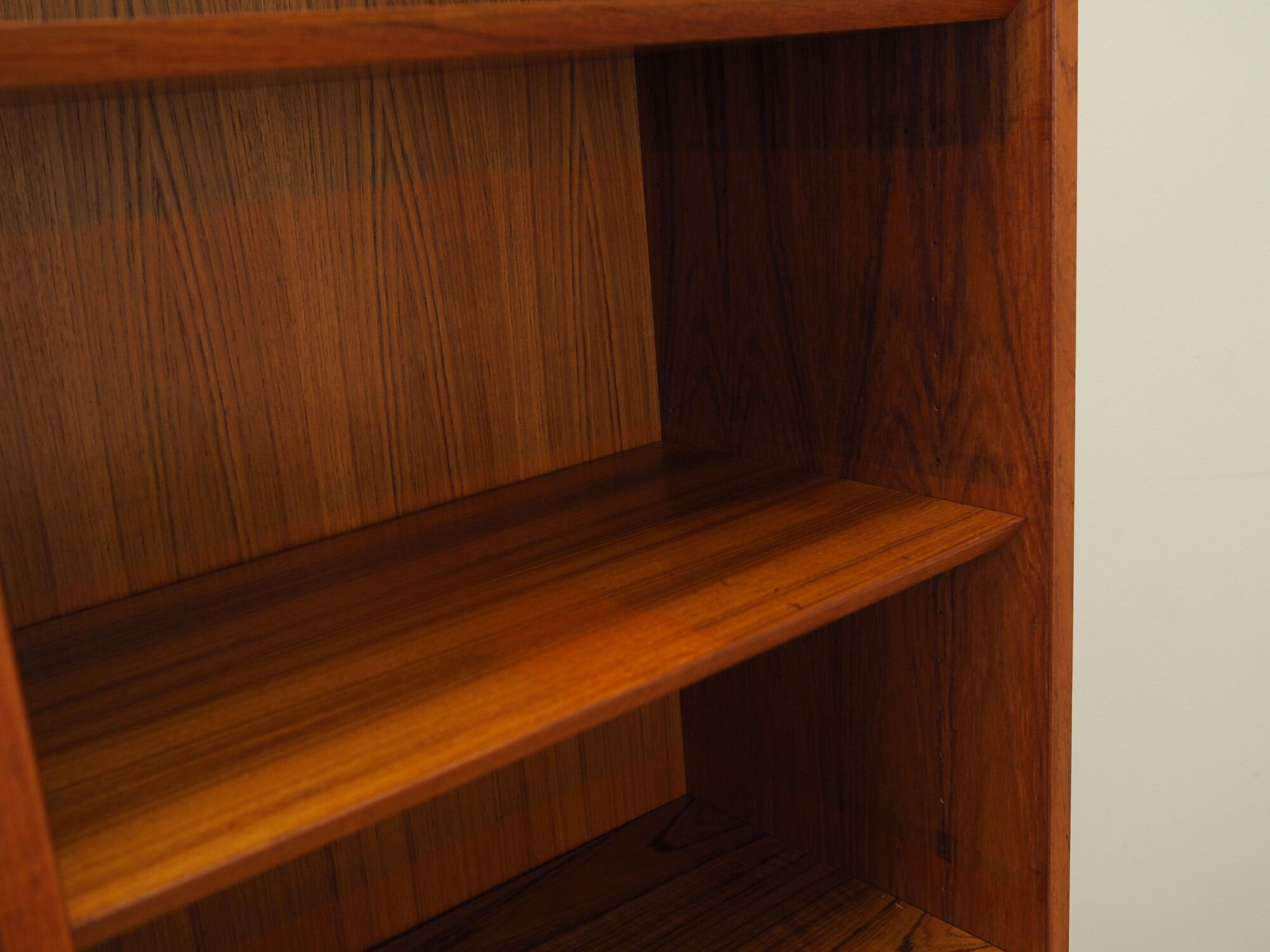 Rosewood bookcase, Danish design, 1970s, production: Hundevad