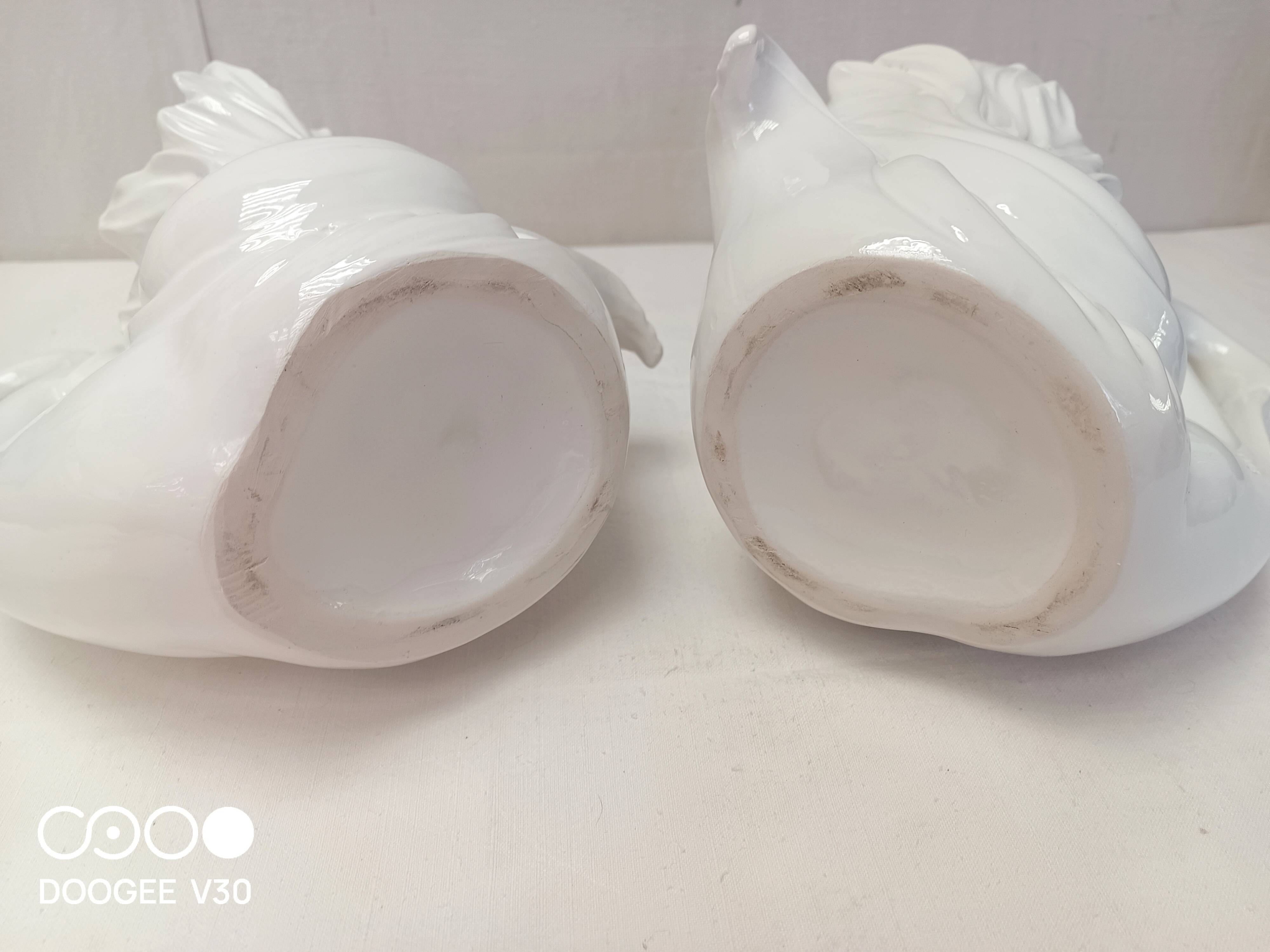 Swan pot holder pair porcelain ceramic vase decoration