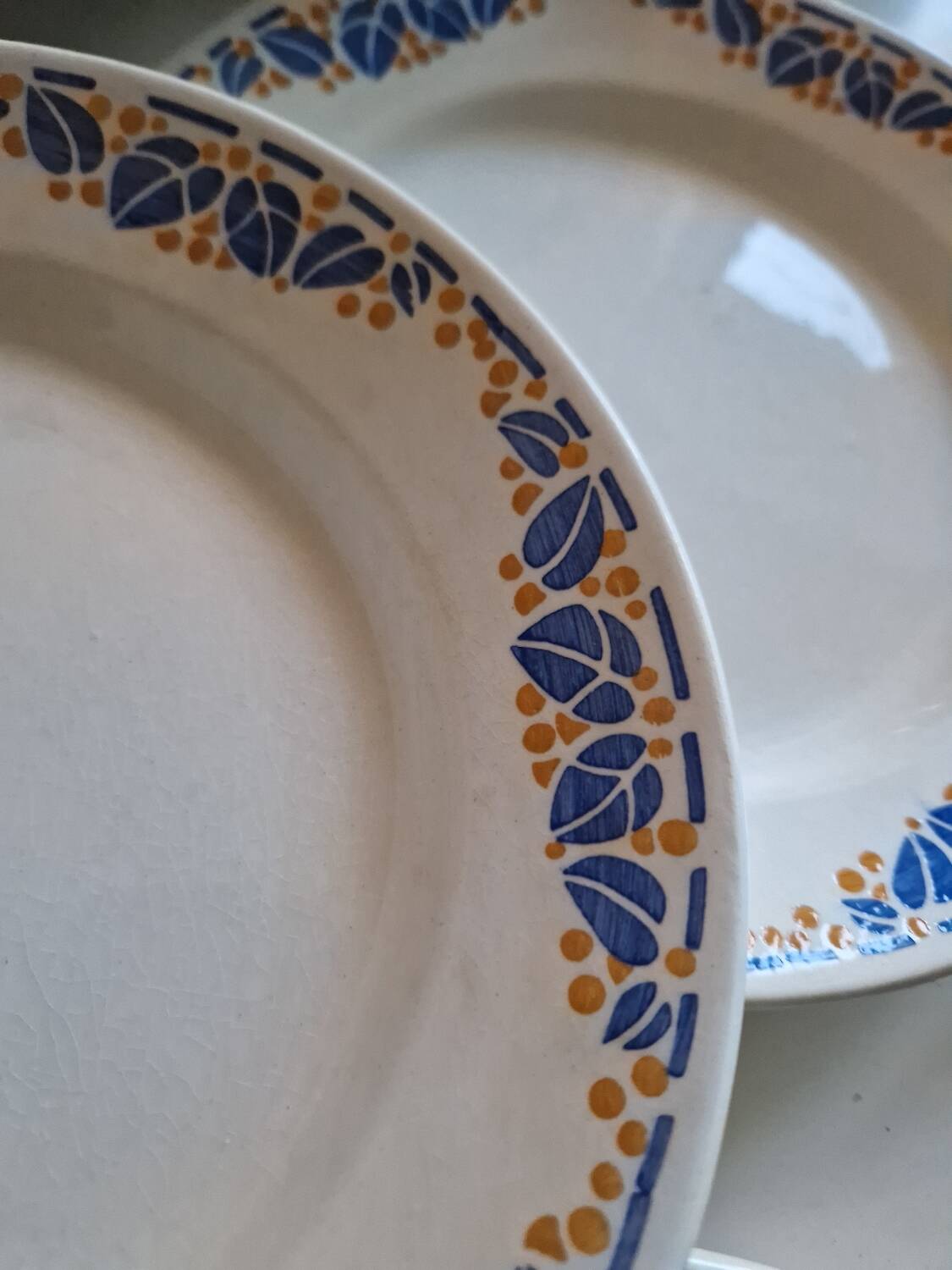 Set of 12 antique Art Deco plates, earthenware from Creil Montereau.