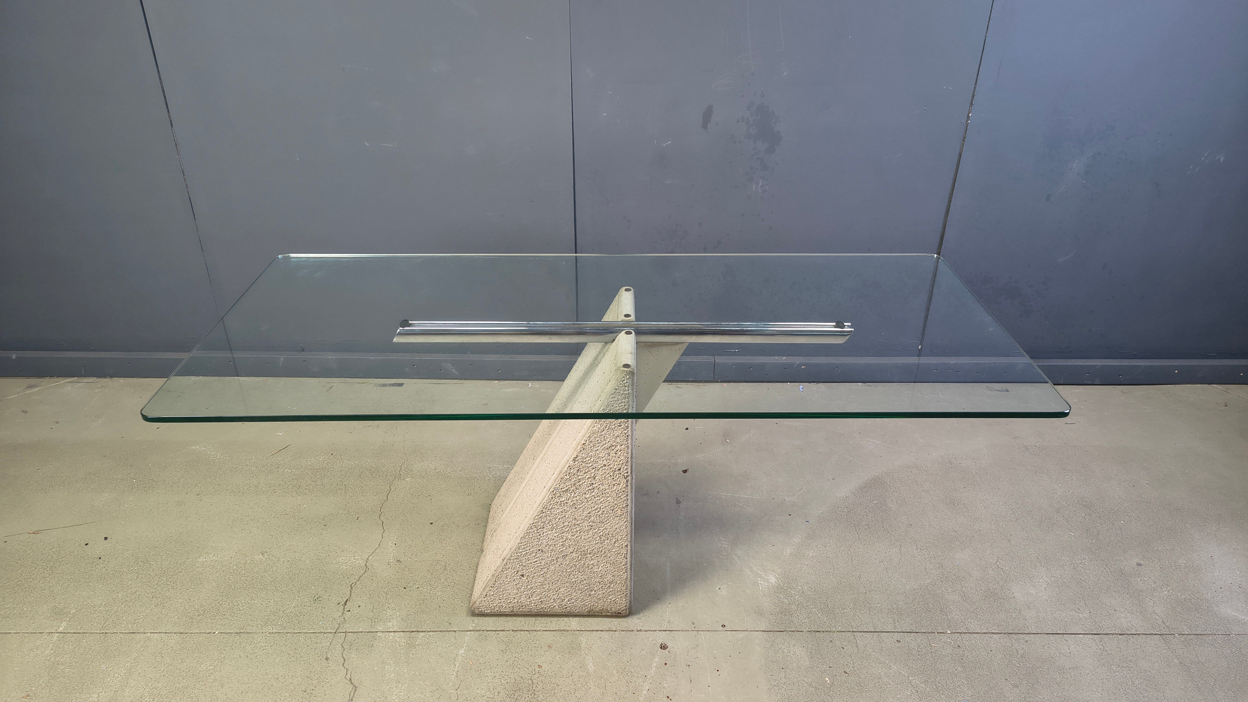 Concrete dining table by Giovanni Offredi for Saporiti 1970s