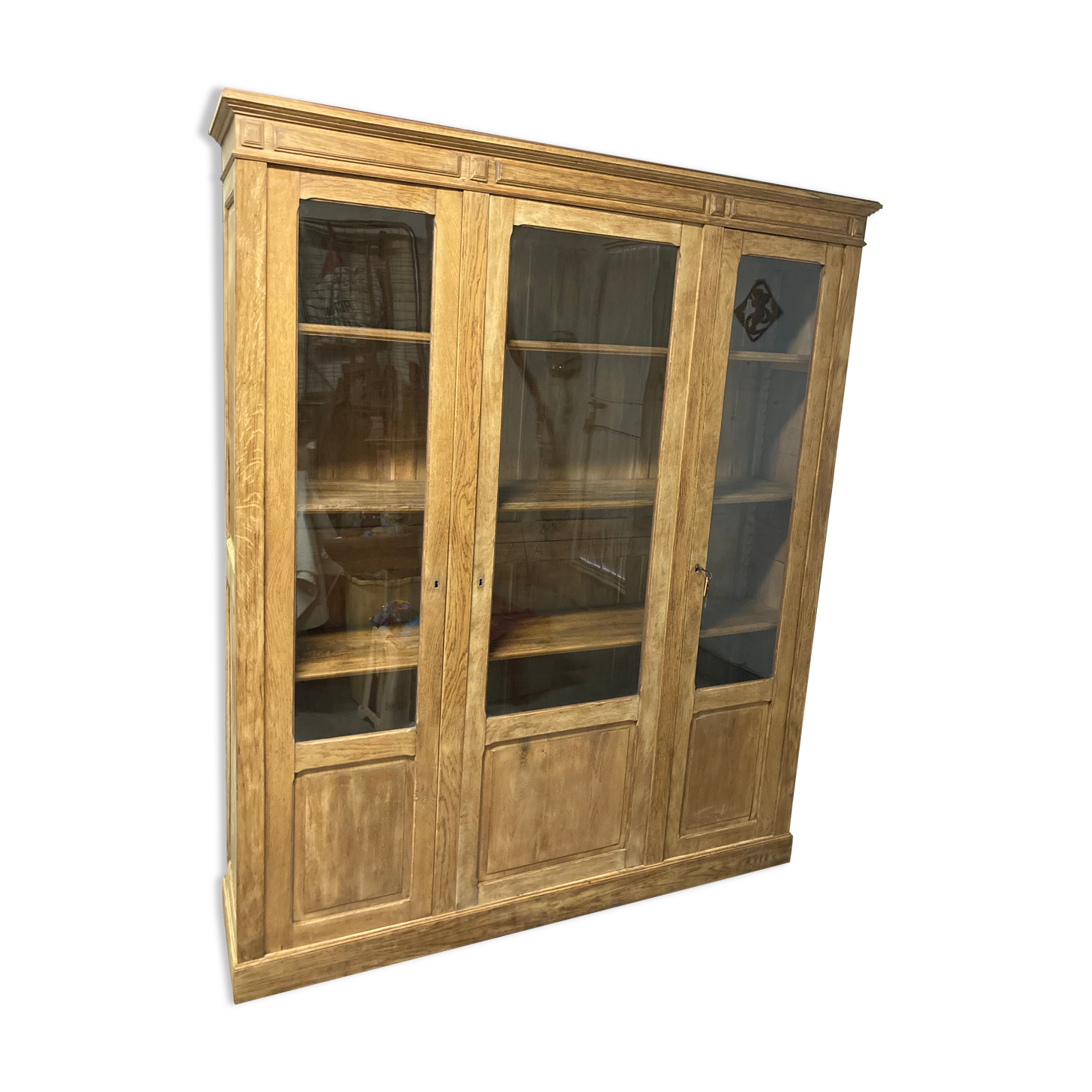Bookcase 3 oak doors