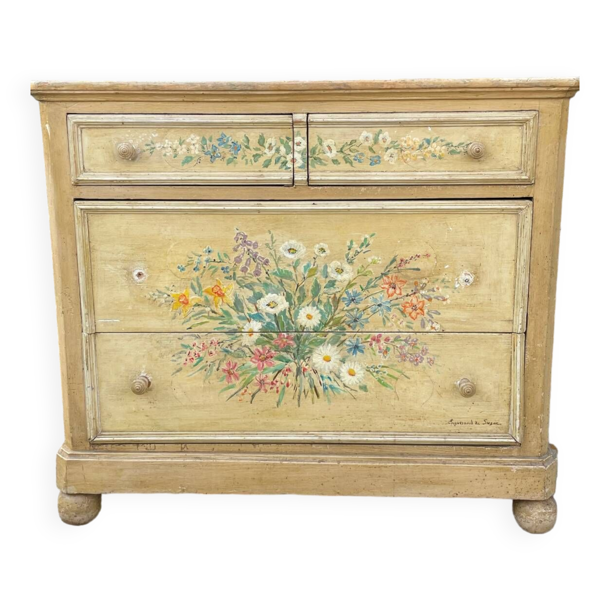 Commode en bois peint a décor de fleurs