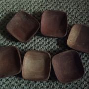 Série de 6 ramequins en bois