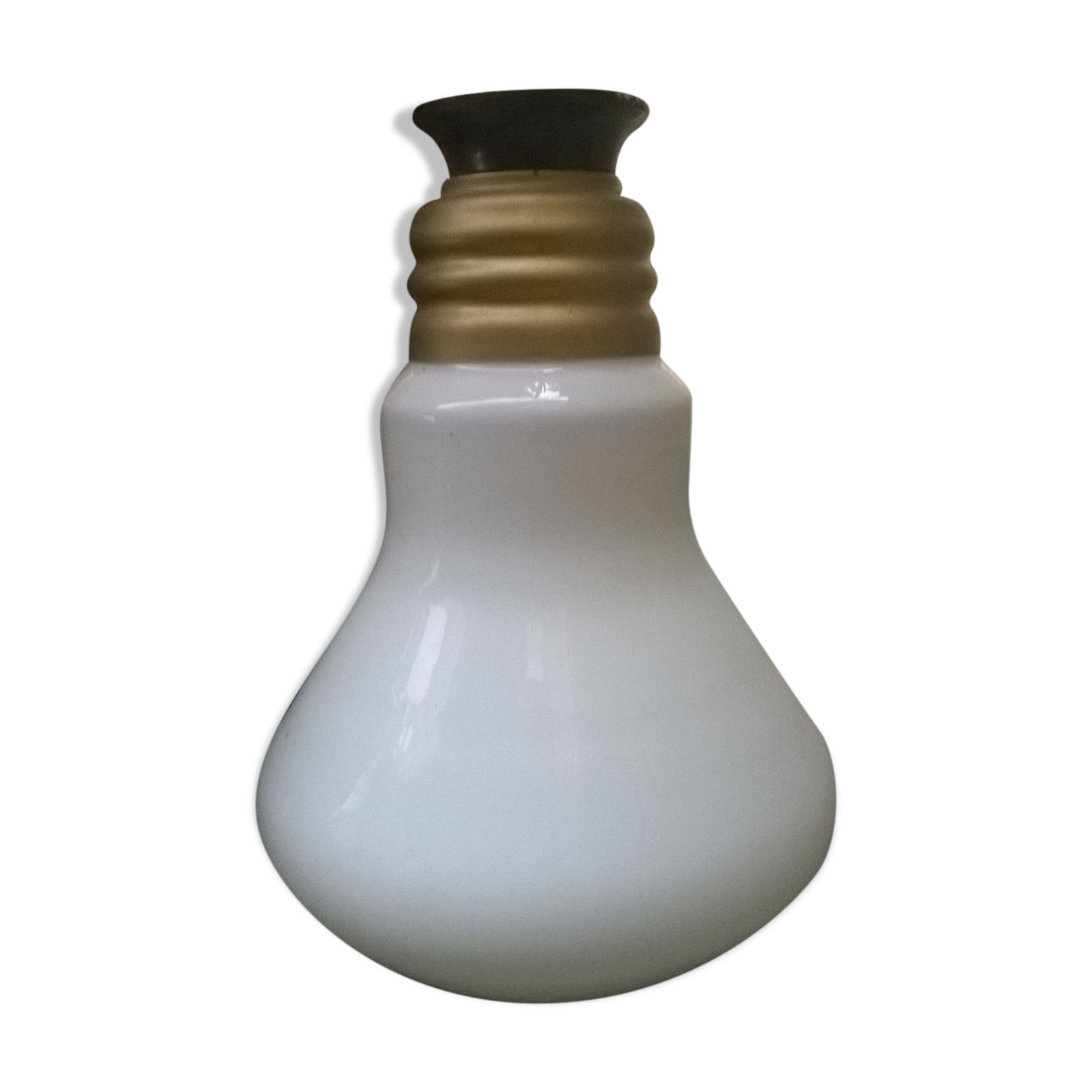 Vintage light bulb hanging