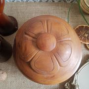 Round box with olive wood lid - vintage