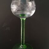 Set of 10 Alsatian wine glasses (+ 1 free), engraved with “bunch of grapes” decor