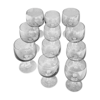 11 wine and water glasses in smoked grey glass and transparent base vintage 1970