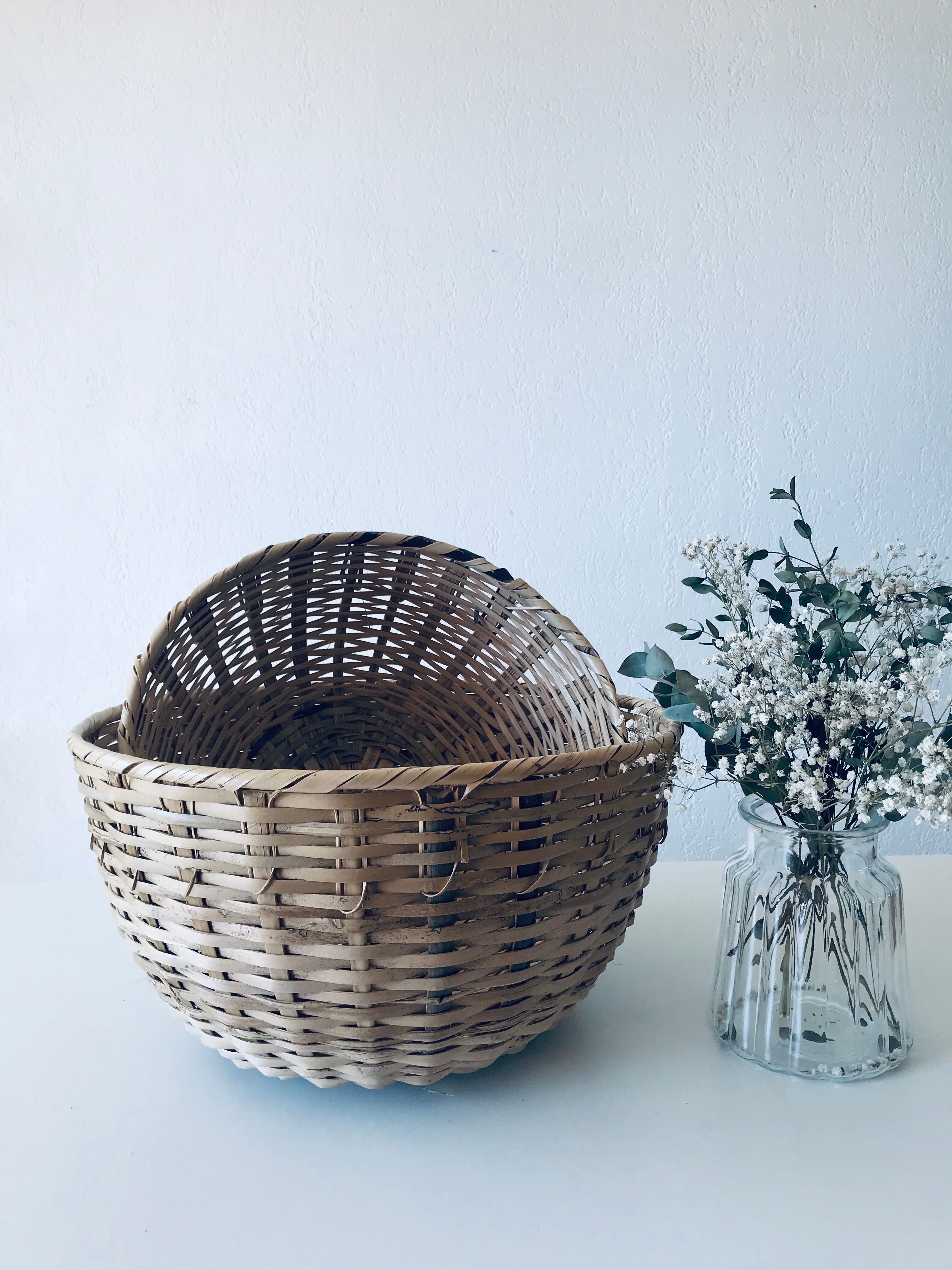 Lot of two bohemian breads