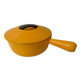 Cousances cast iron casserole dish by Raymond Loewy