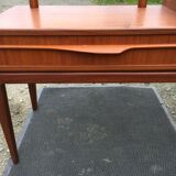 Vintage Scandinavian teak dressing table with 1 drawer 1 flap and its swivel mirror.