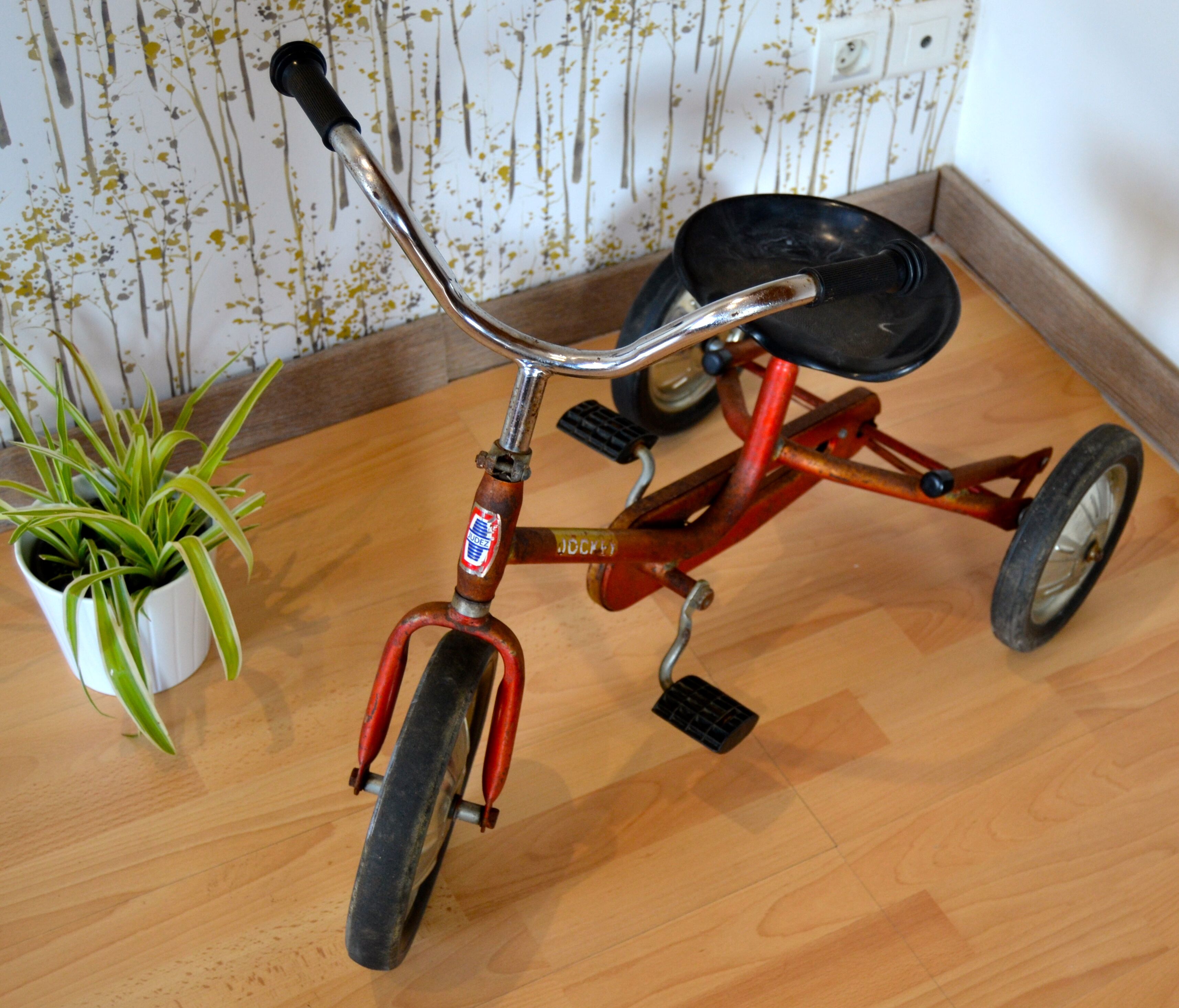 Tricycle JOCKEY , de la marque JUDEZ , VINTAGE Selency