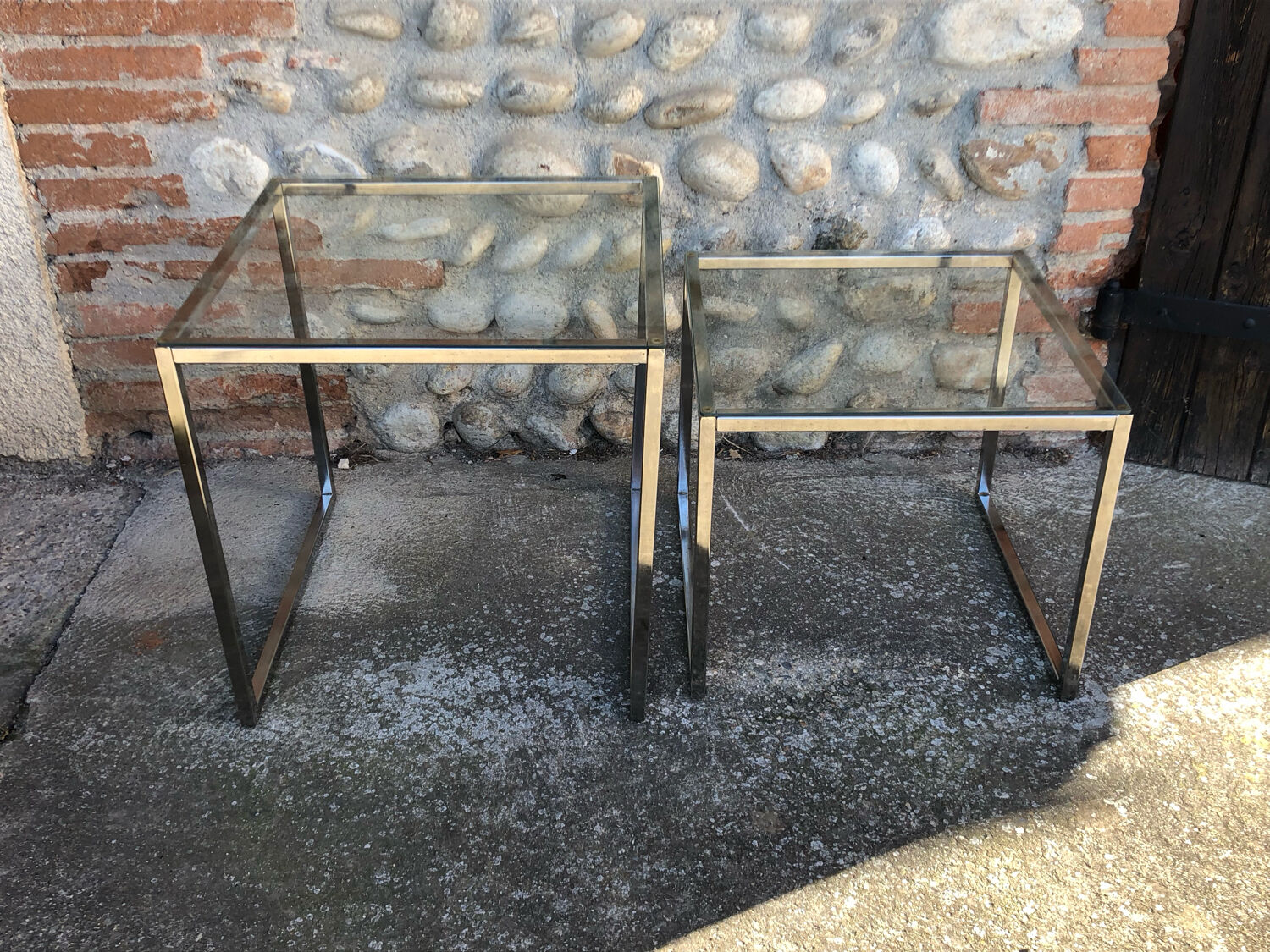 Glass nesting coffee tables