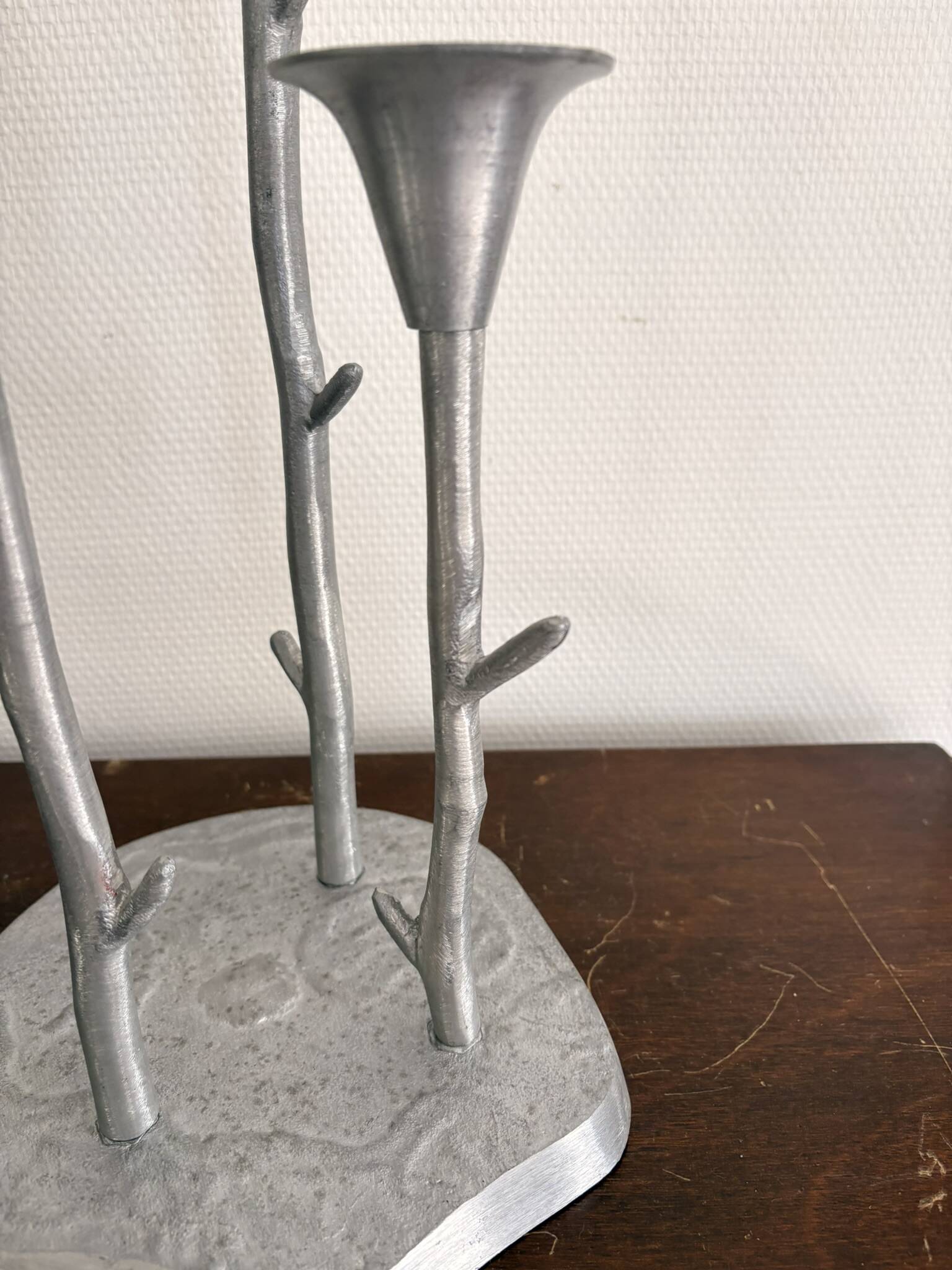 Bougeoir brutaliste contemporain organique en fonte d'aluminium
