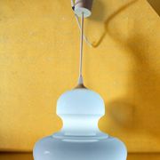 Suspension en verre opalin 1970's