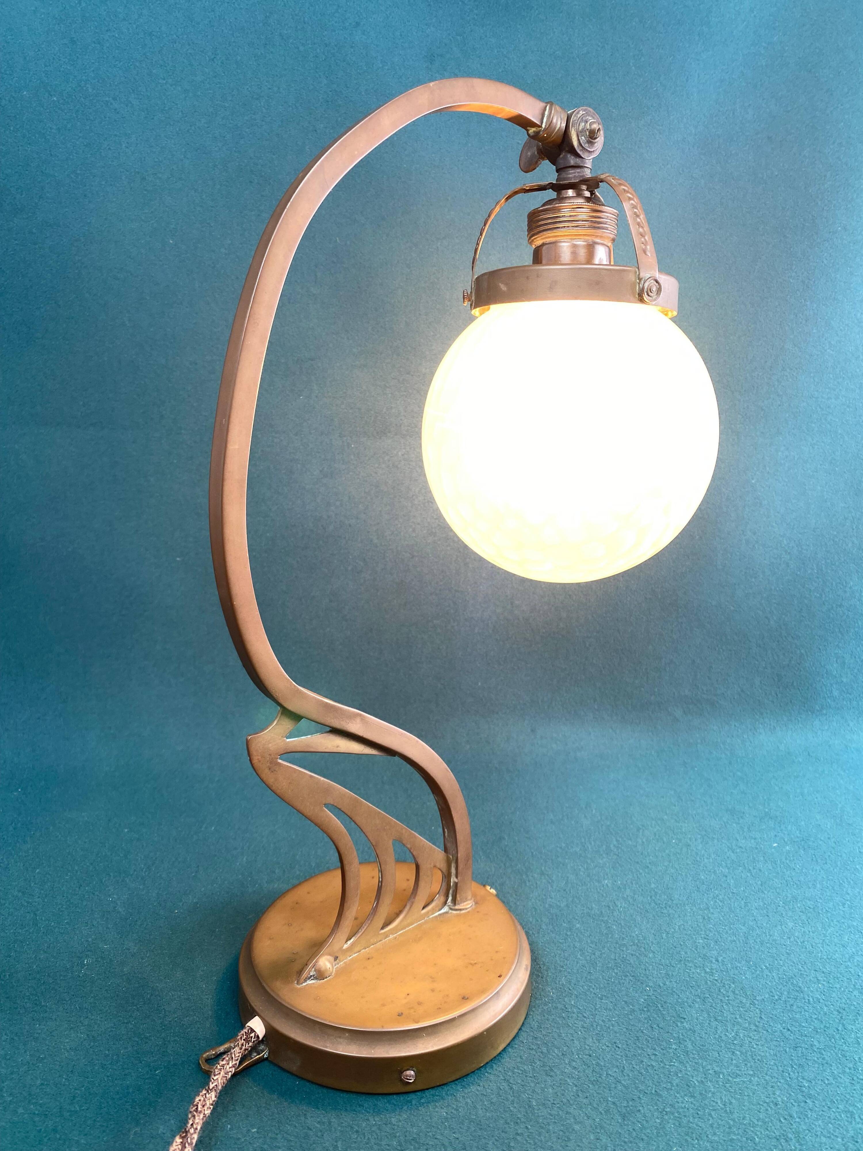Brass table lamp in Jugendstil.