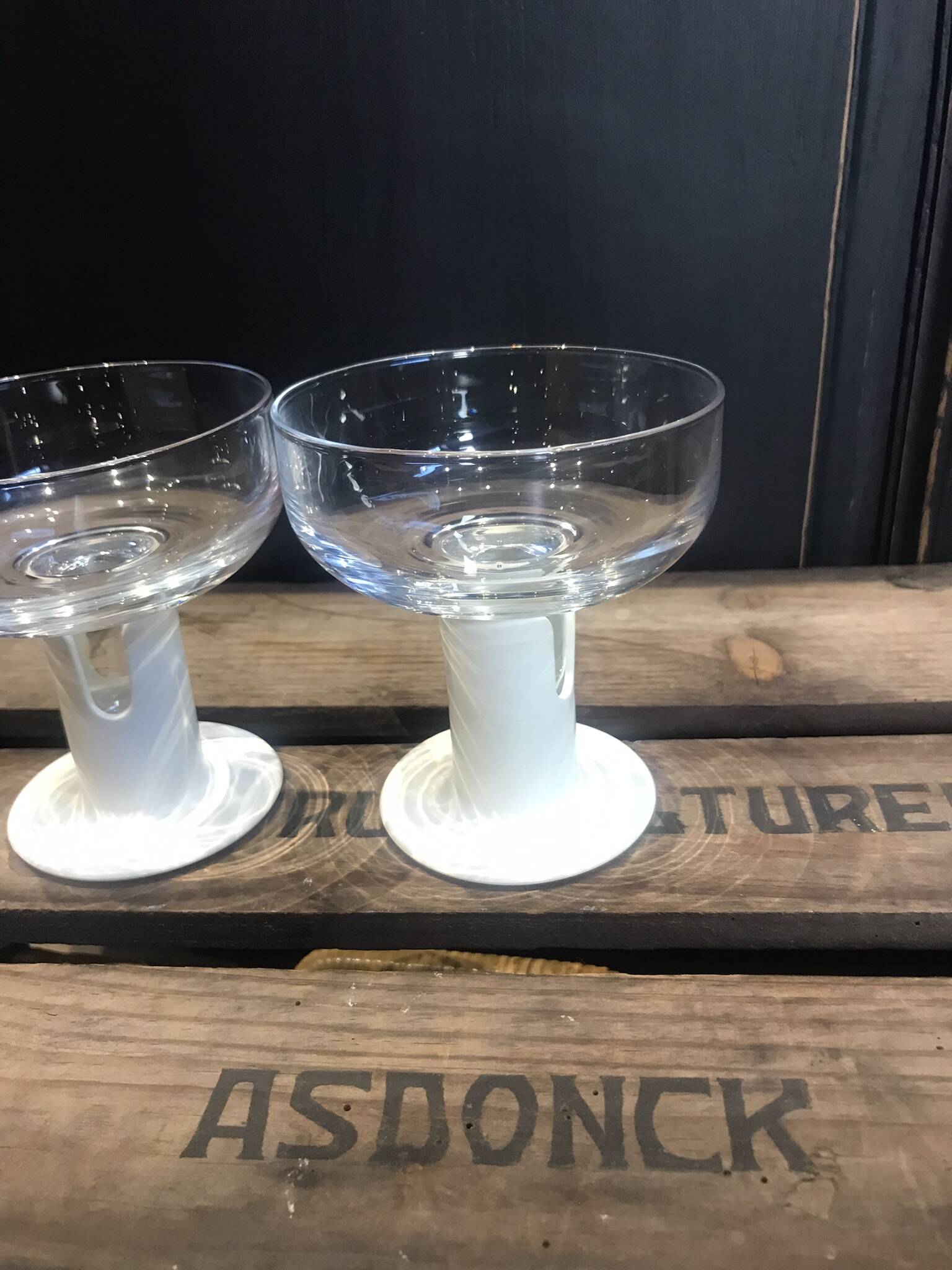 2 Kaveri 80's design champagne glasses by Jorma Vennola for Iittala
