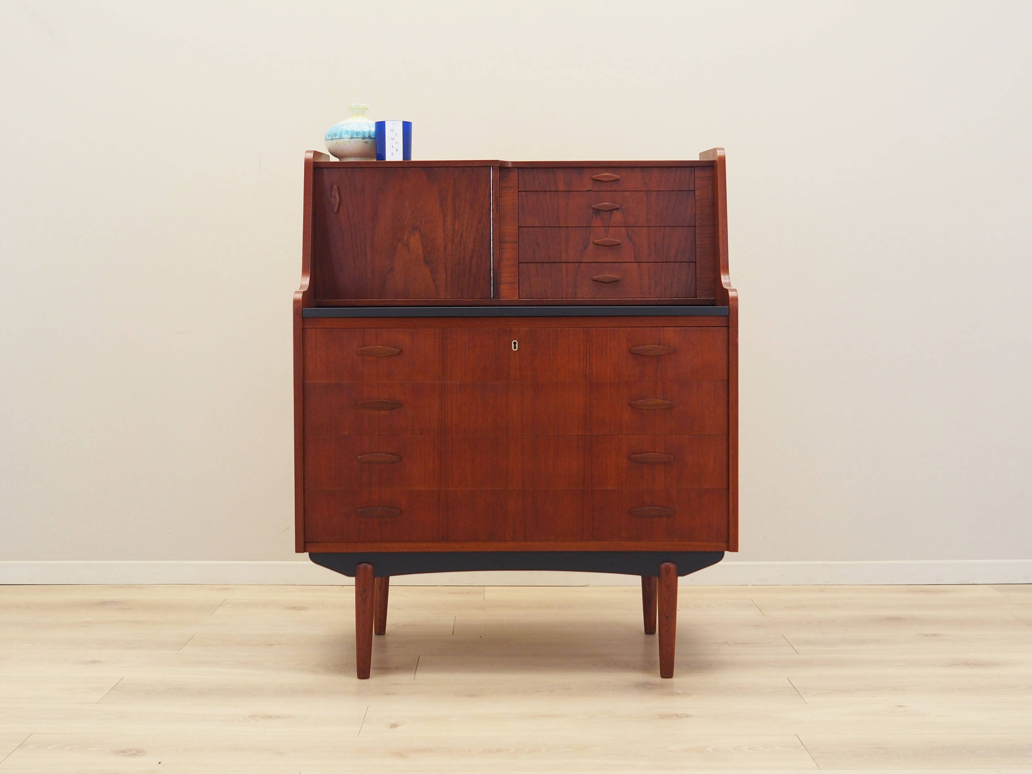 Secrétaire en teck, design danois, années 1970, production : Danemark