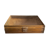 Antique trade showcase