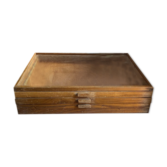 Antique trade showcase