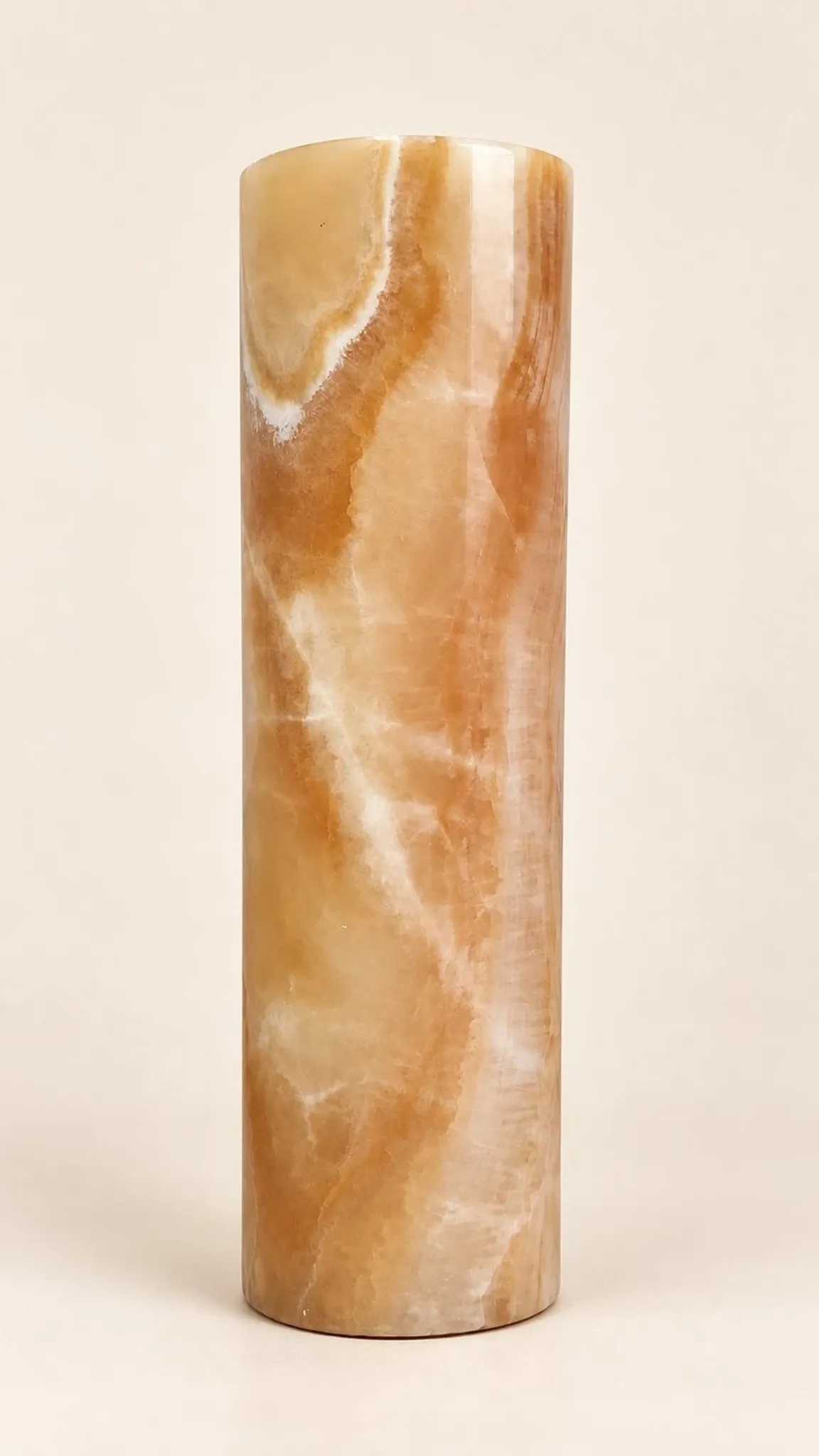 Cylindrical vase in natural veined onyx – Semi-precious stone