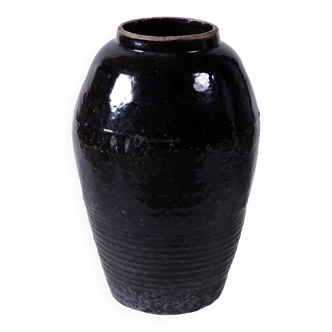Guang - Chinese black glazed jar no. 2